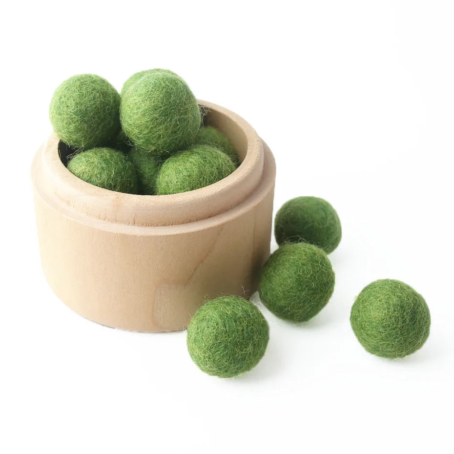10pc 20mm Felt Balls New Wool Pom Poms Beads DIY Room Party Christmas Gift DIY Craft Round Wool Felt Balls Make Ring Rattle