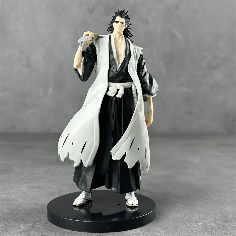 Bleach Action Figure Toys Zaraki Kenpachi Figuras 18.5cm Collection Model Doll Ornaments PVC Anime Peripheral Gift for Children