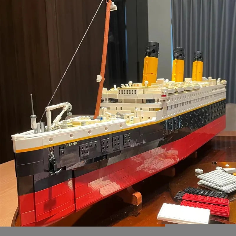 Compatible 10294 Titanic Building Blocks MOC Display Model Bricks Cruise Boat Steamship Aldult Toy Christmas Gifts 9090pcs