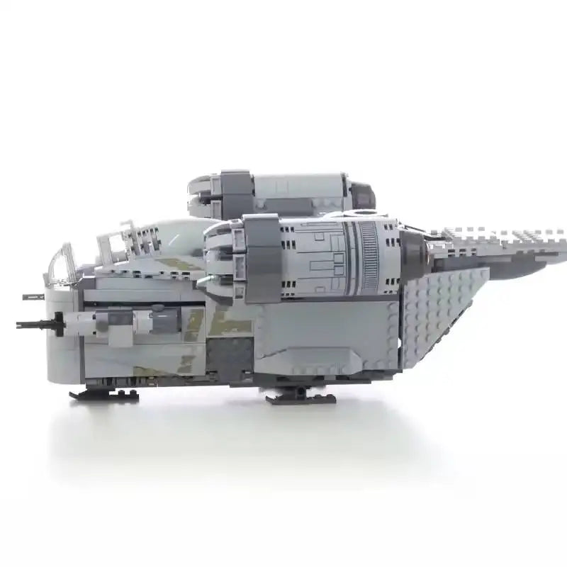 NEW 1023pcs MOC Spacecraft Model Building Blocks Bricks Star Mandalorian Razor Crest Spaceship Kids Birthday Christmas Gifts