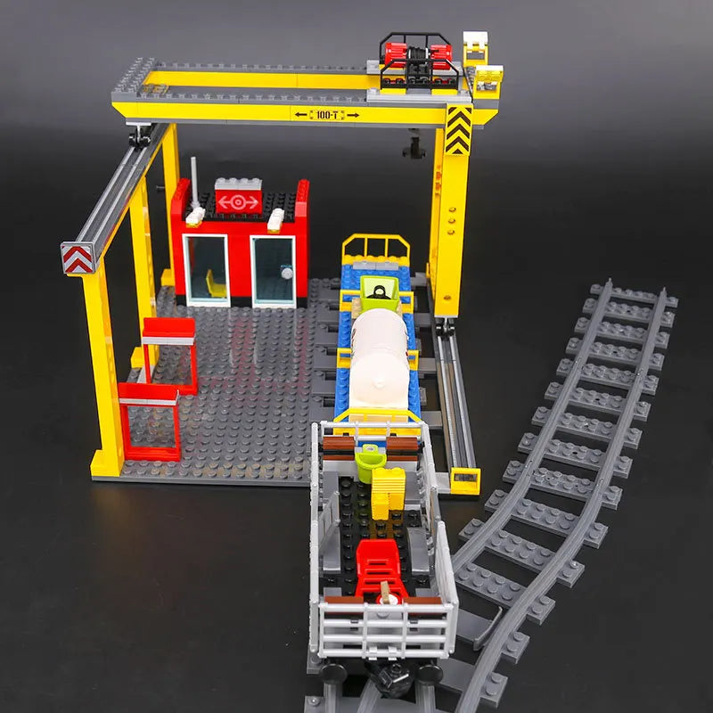 Compatible with 60052 Cargo Train Building Block Train 1033 pcs Brick Toy Remote Control MOC Display Model Christmas gift 02008