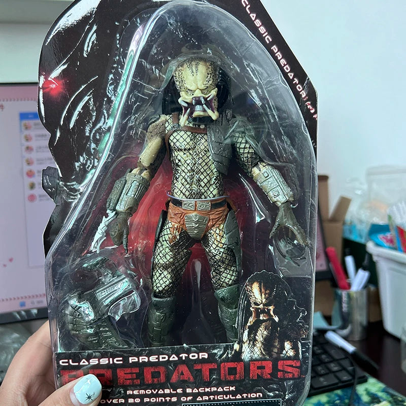 NECA Classic Predator Water City Hunter Warrior Lost Snake Stalker Guardian Jungle Demon Hunter Action Figure Toys Gift For Kids