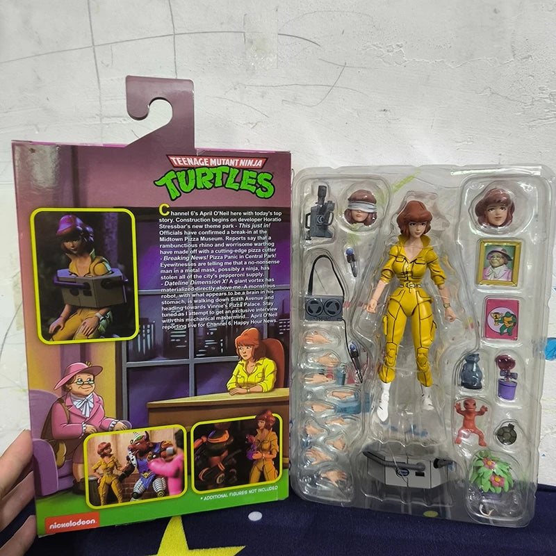 NECA Version 2.0 Yellow Clothes Female Reporter Action Figurine GK Statue Collection Model Toys Christmas Gift