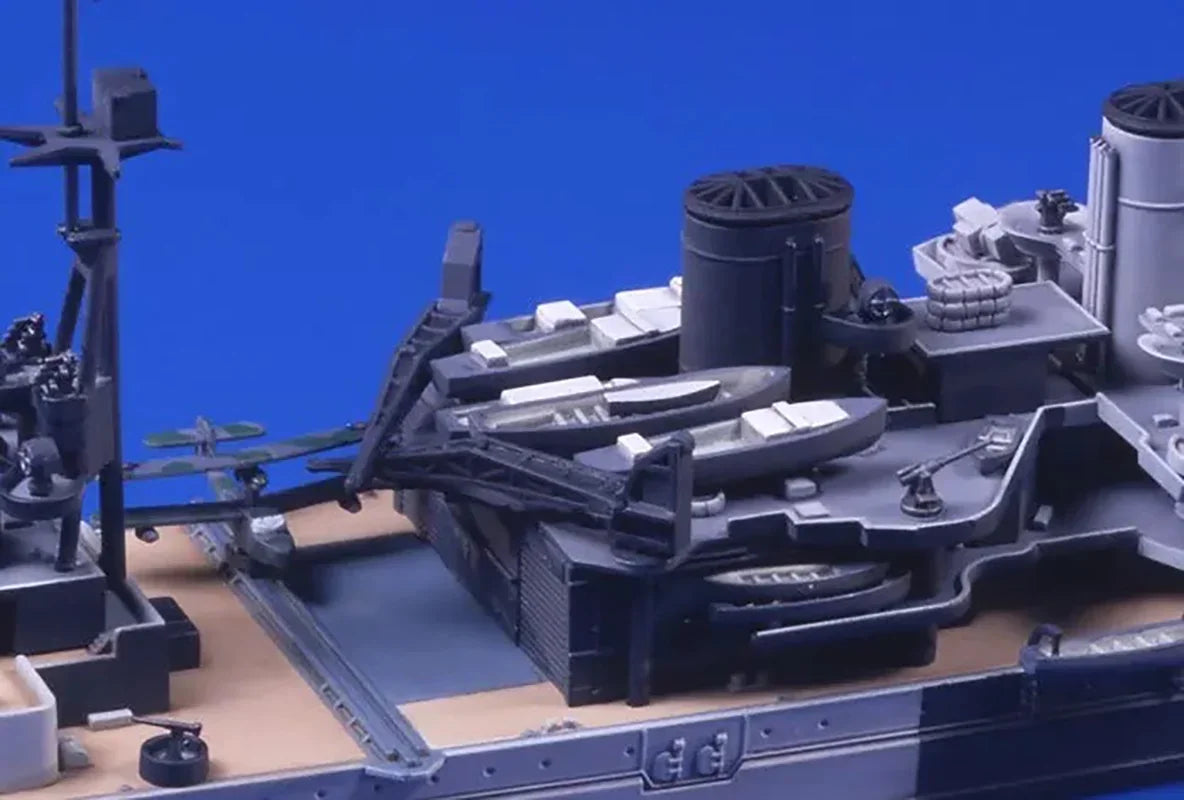 Tamiya 31617 Assembly Model 1/700 Scale British Battleship Cruiser Repulse Plastic Model Kit for Model Hobby Collection DIY