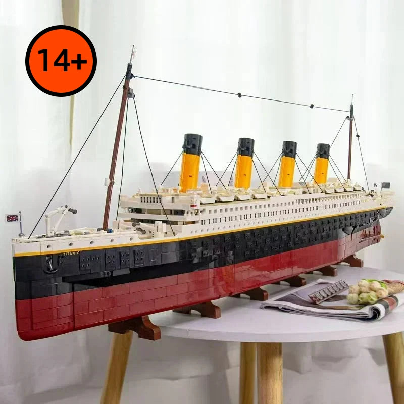 9090Pcs Building Bricks 1.35M Large Titanic Cruise Ship Steamship Model Bricks Fit Christmas Birthday Gift Home Decor