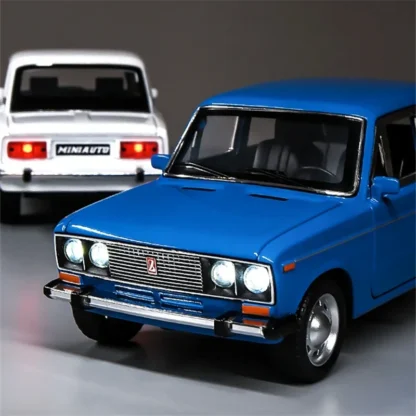 1/24 LADA NIVA Classic Car Alloy Car Model Diecast Metal Toy Police Vehicles Car Model High Simulation Collection Childrens Gift 1