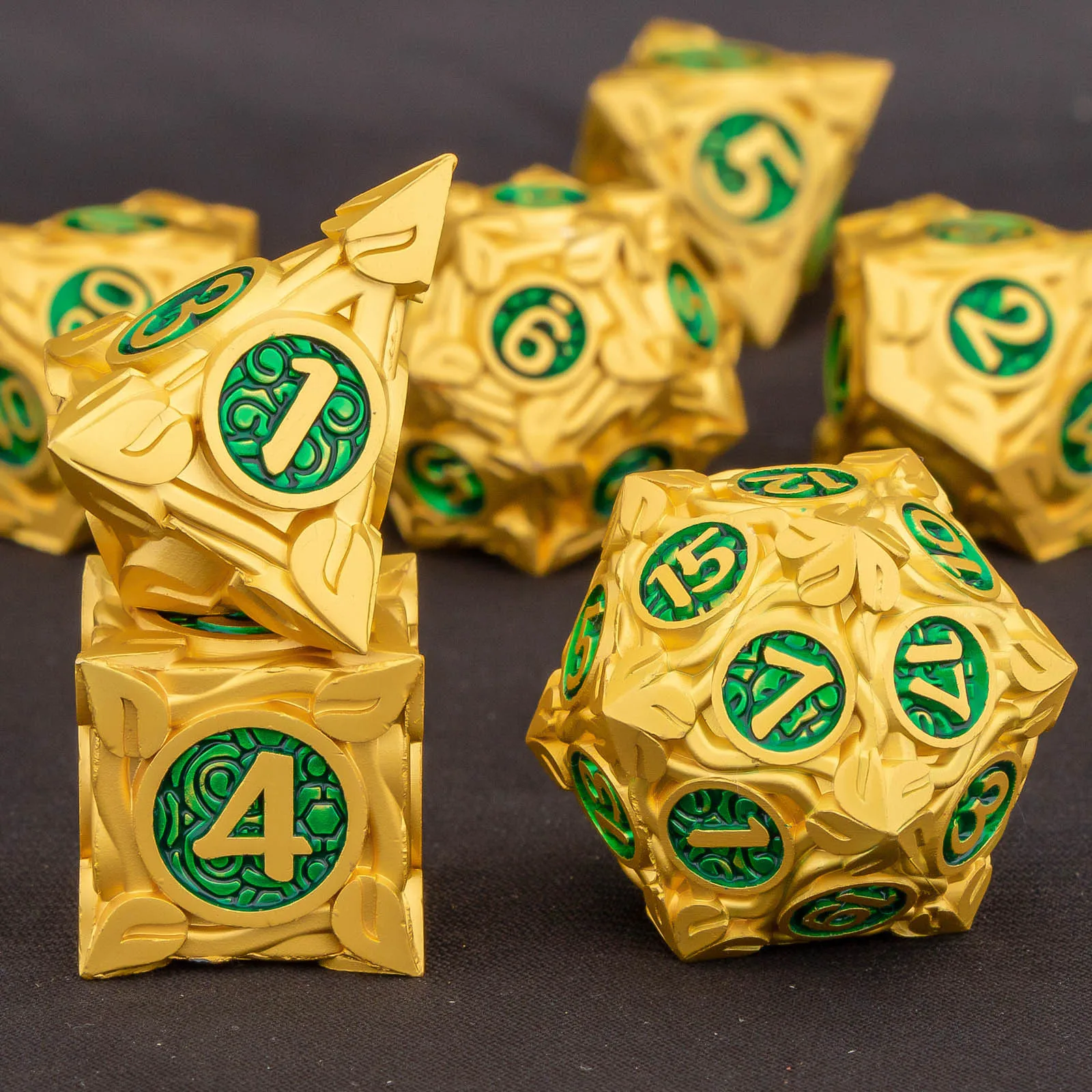 Metsl D&D Dungeon and Dragon Polyhedral Gear Dice D20 D6 Suitable for Trailblazer Warhammer RPG Dice D and D Role Playing Dice G